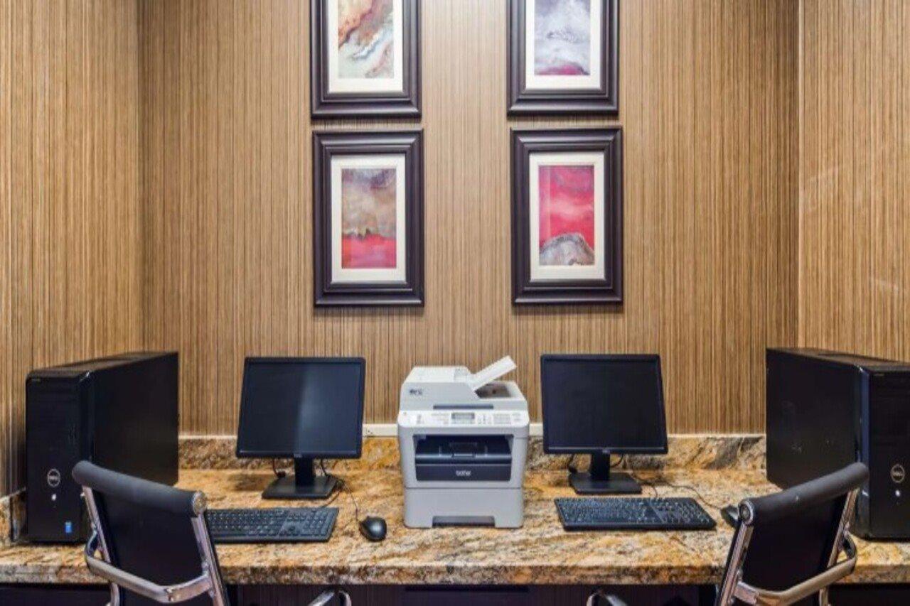Best Western Plus Hobby Airport Inn And Suites Houston Eksteriør billede