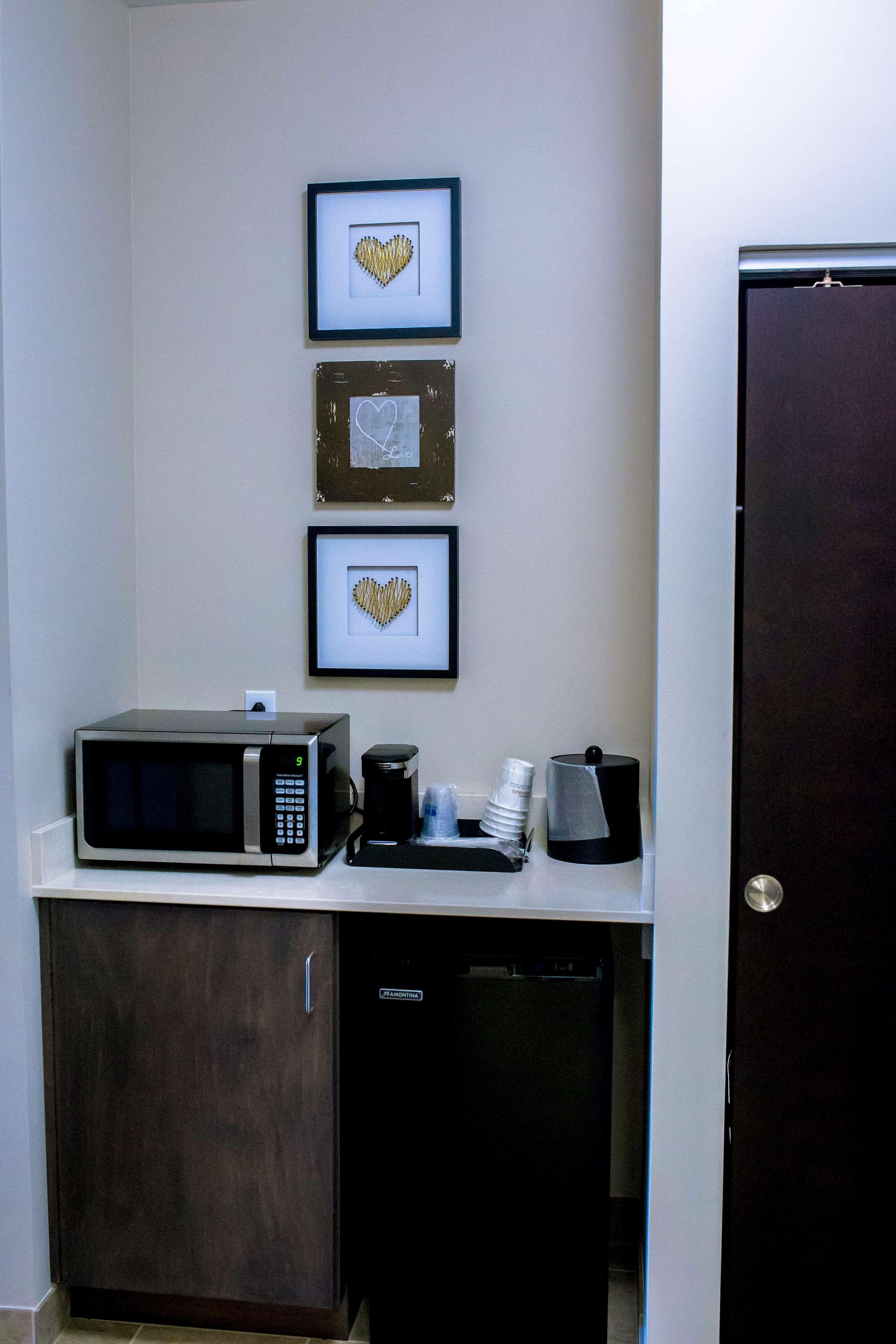 Best Western Plus Hobby Airport Inn And Suites Houston Eksteriør billede