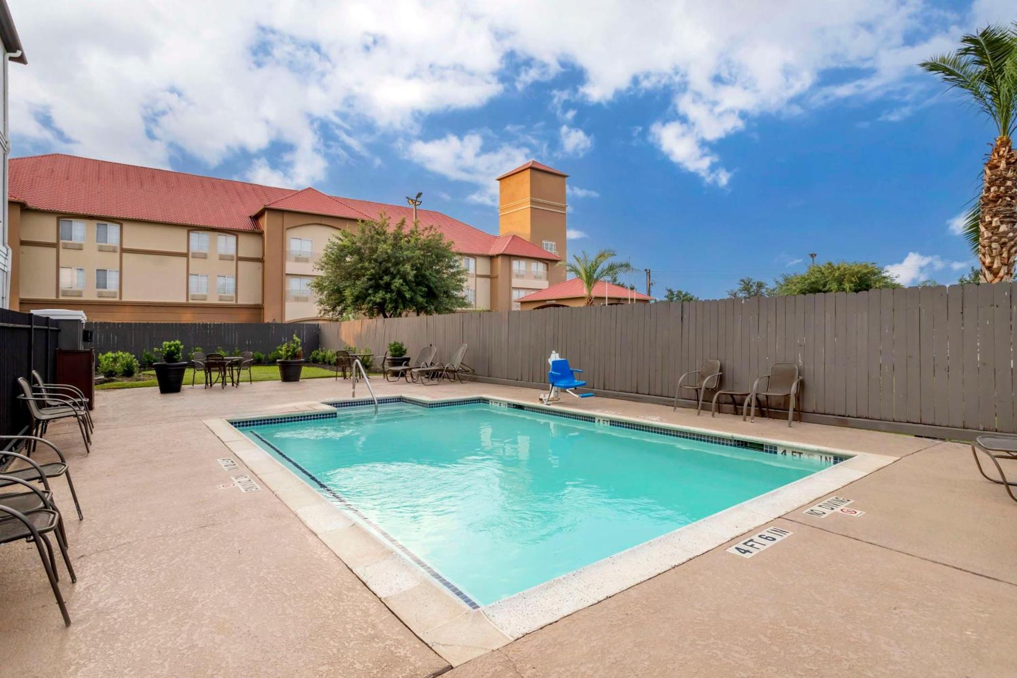 Best Western Plus Hobby Airport Inn And Suites Houston Eksteriør billede